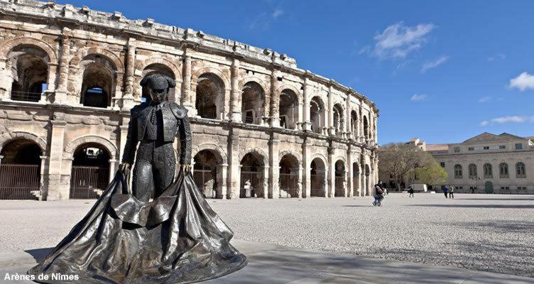 Insolite Studio -La Tour Des Templiers- Montfrin 外观 照片